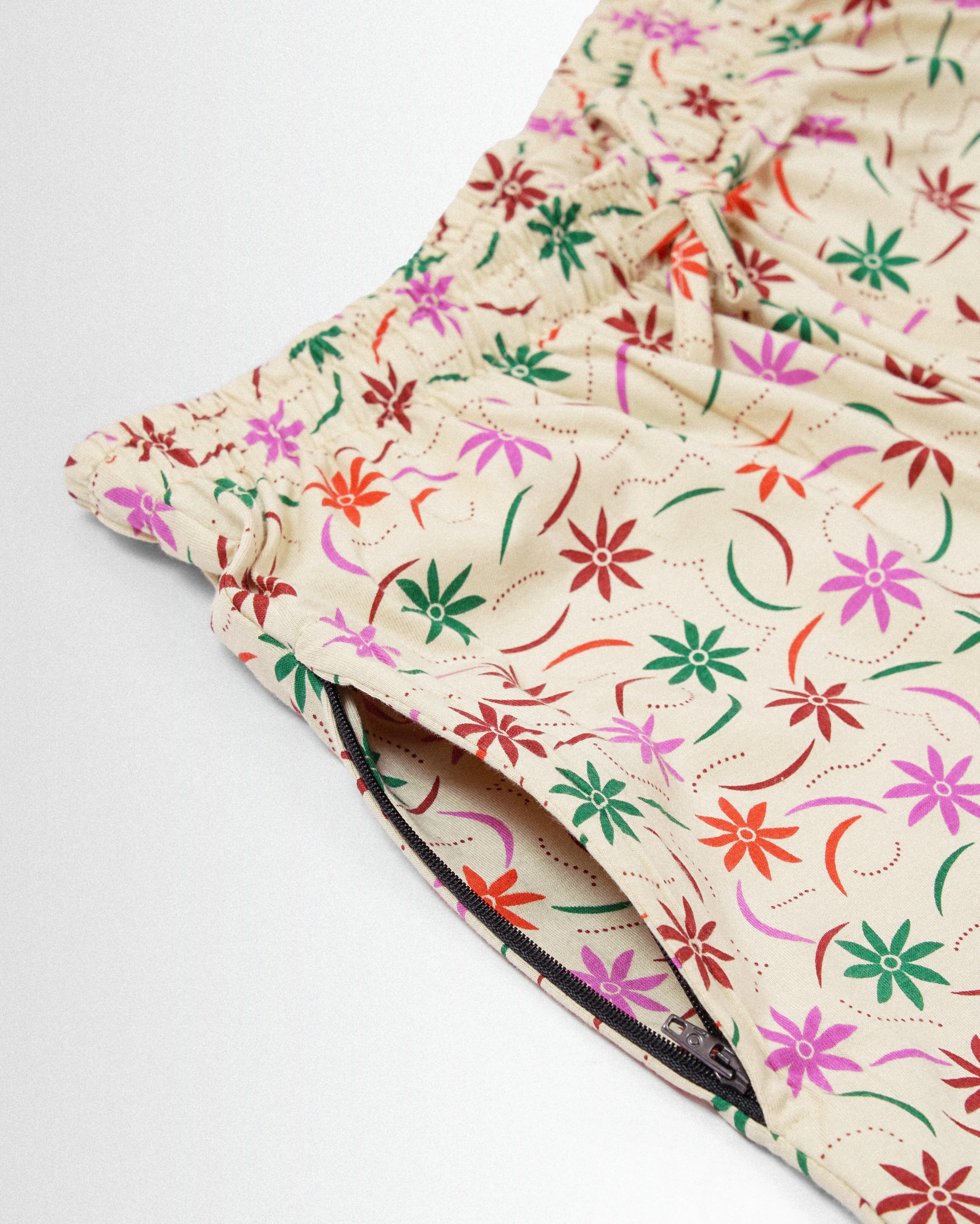 Women's Co Ord set Beach Pink Flowers - Image 4